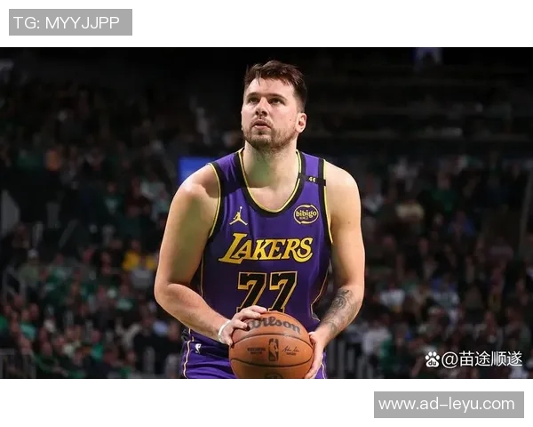 湖记:詹姆斯退役传闻东契奇与里夫斯尚未直接询问他 湖记:詹姆斯退役传闻东契奇与里夫斯尚未直接询问他