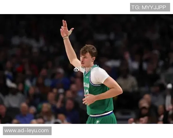 克莱赞弗拉格勇敢挑战字母哥展现无畏精神令人钦佩 克莱赞弗拉格勇敢挑战字母哥展现无畏精神令人钦佩