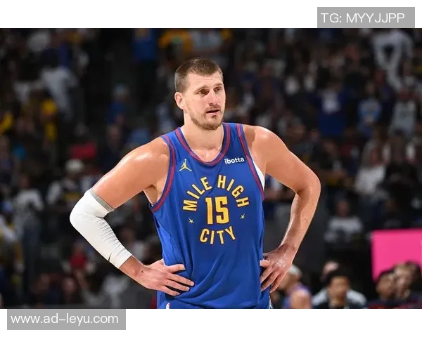 约基奇半场狂砍19分7篮板4助攻2抢断展现恐怖效率